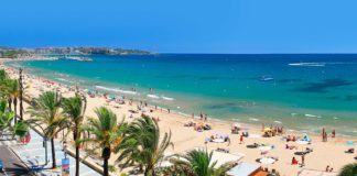 Raons que fan de la Costa Daurada un destí únic de càmping