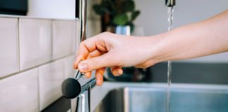 10 consells per a estalviar aigua a casa