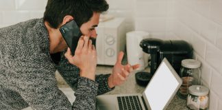 Navegant per les relacions a distància